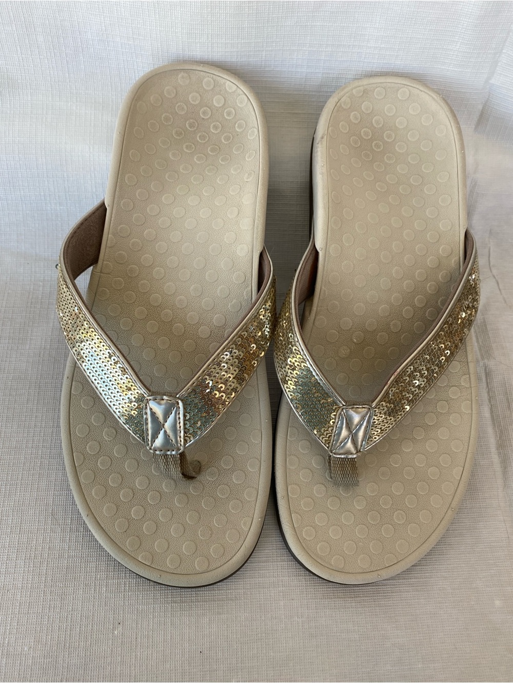 Vionic Gold Sequin Sandals, Size 7